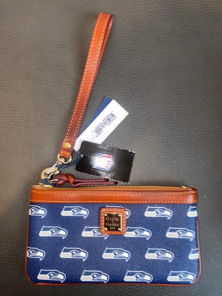 Seahawks Wristlet - Women's Wallet