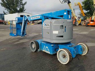 2011 Genie Z-34/22N - 34’ Electric Boom Lift