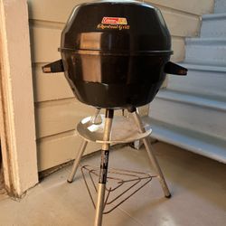 Coleman Charcoal Grill β Vintage Model 5479-701