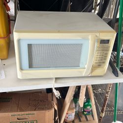 Microwave Oven