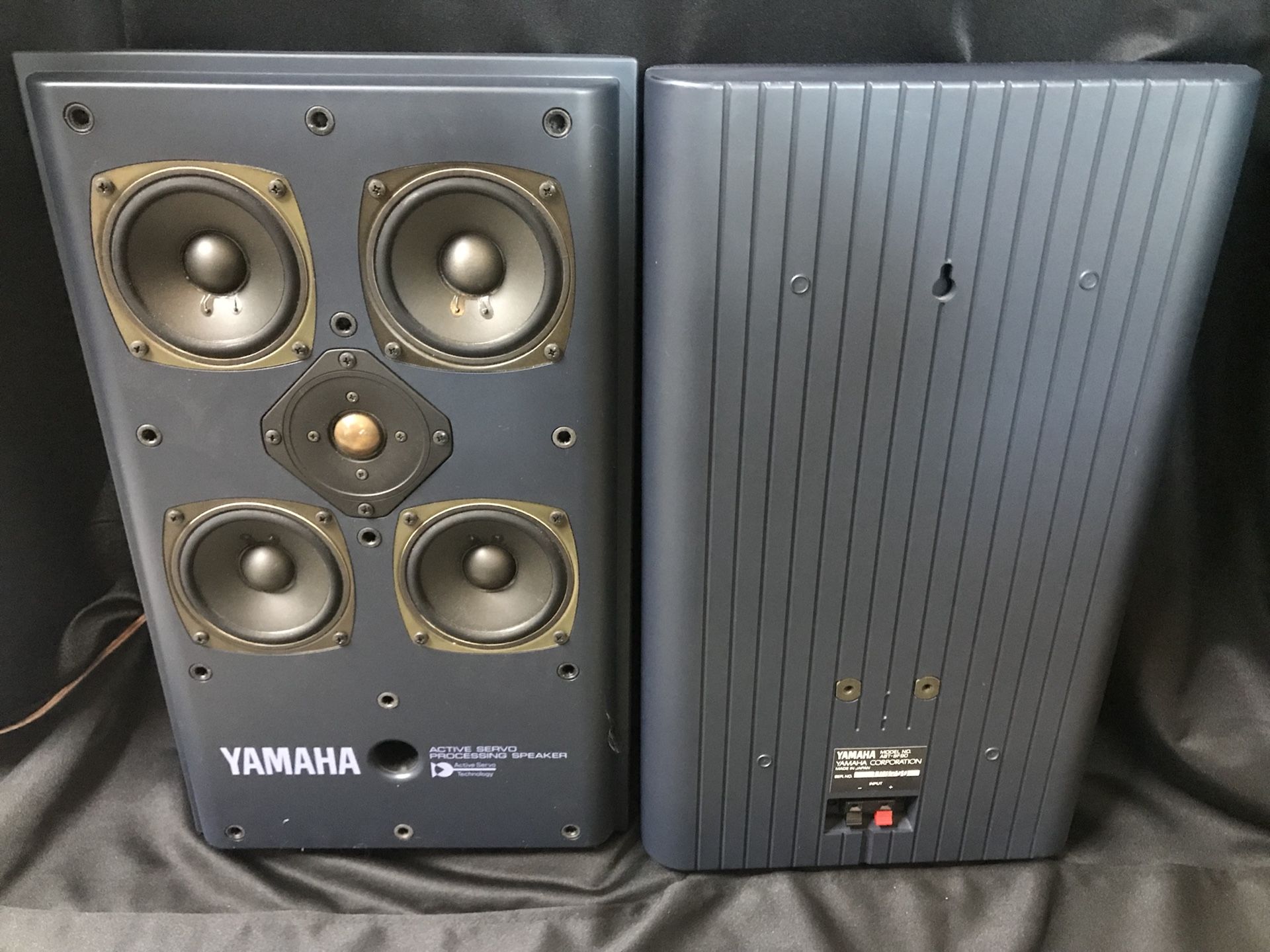 Yamaha speakers Rare AST-SF90. for Sale in HOFFMAN EST, IL Yamaha speakers Rare AST-SF90. for Sale in HOFFMAN EST, IL