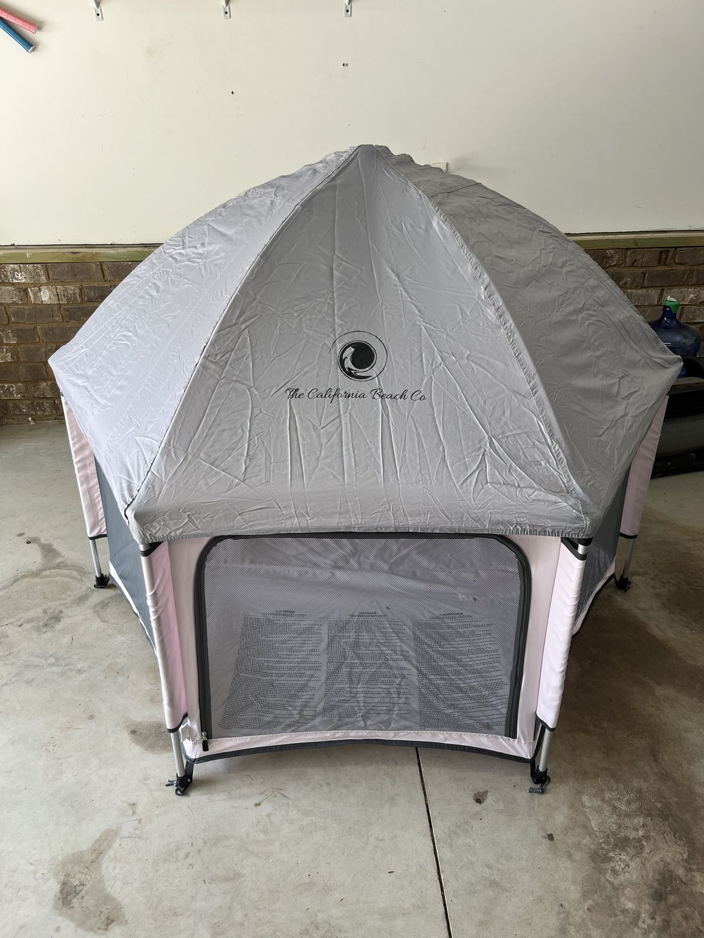 Pop Up Play Tent