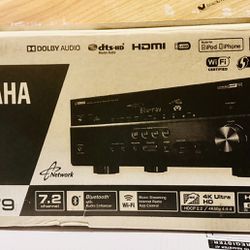 YAMAHA  RX-V679  7.2 Channel Surround AV Stereo Receiver, new in box 