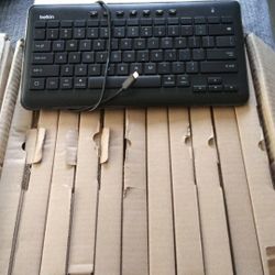 Belkin keyboard For iPad iPhone With Lightning Port
