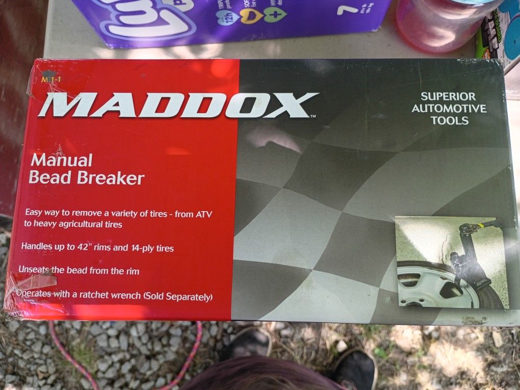 Maddox manual bead breaker