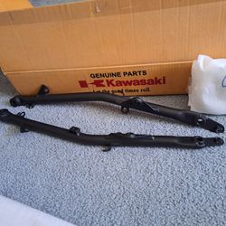 Sale! 15-20 OEM Kawasaki Vulcan S Rear Frame Bar / Foot Rest Elimination Bars Pair!