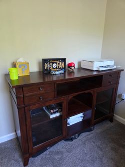 TV stand / entertainment center