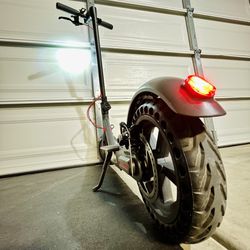 Pro Electric Scooter 2021 / BRAND NEW IN BOX / Xiaomi Pro 2 like model / SOLID TIRE / Few Left in Stock | READ BIO
