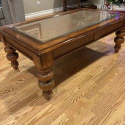 Coffee Table & Side Table