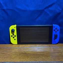 Nintendo Switch Wildcat Fortnite Bundle