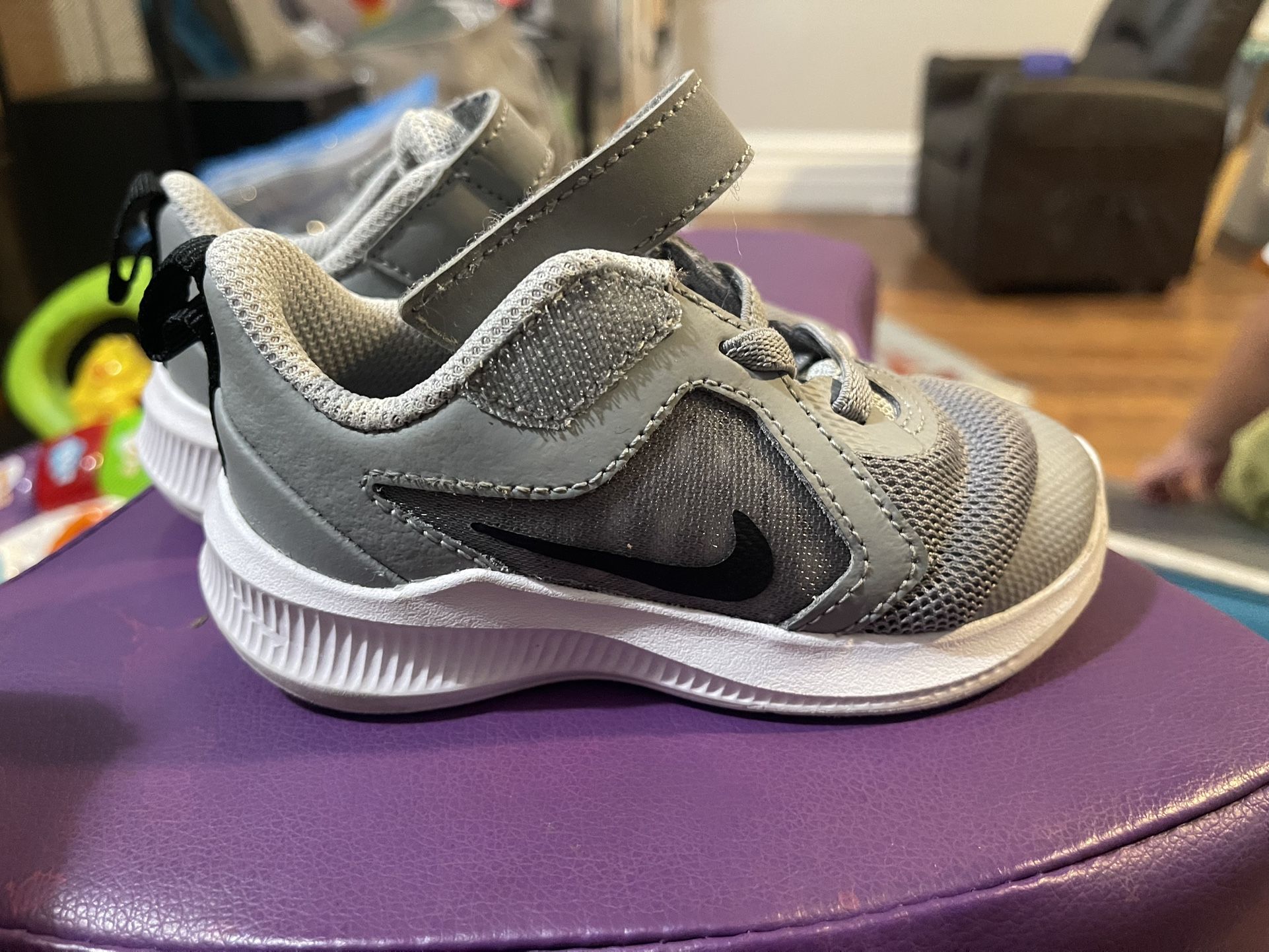 Like New Nike Kids Size 6