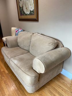 Loveseat, 2 bookshelf desks, 4 chairs