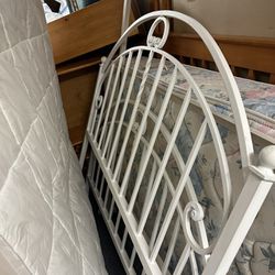 Full Size Antique White Iron Bed 