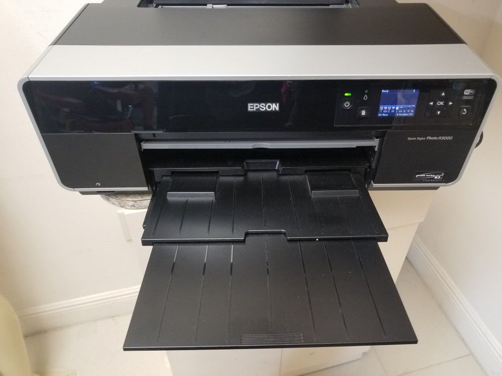 Epson Stylus Photo R3000 Inkjet Printer USED