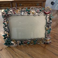 Adorable Christmas Themed Metal H Jewel Picture Frame 