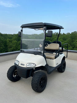 2016 Ezgo Txt in good condition