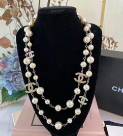 New 18k stainless steel silver necklace really good quality