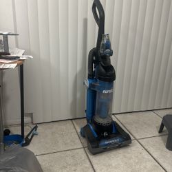 12 Hinches Eureka Clean Good Condition 