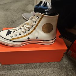 Converse Size 7