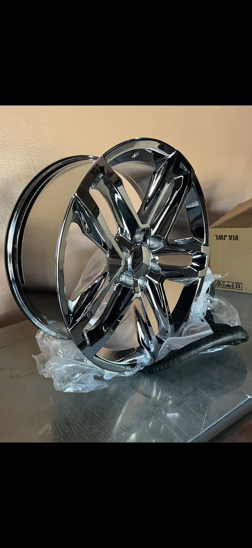 4 New 22x9 Wheels Only