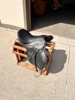 Riviera Black English Saddle