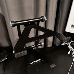 Adjustable Laptop Stand Ultimate Support (brand) 