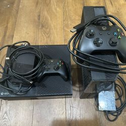 Two Xbox One 500gb (Both Work)