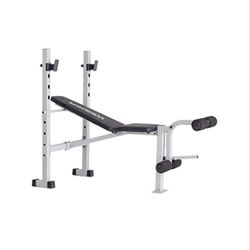 Weider Platinum Standard Weight Bench with Fixed Uprights and Integrated Leg Developer NEW IN A BOX.

Designed to offer a total-body strength-training