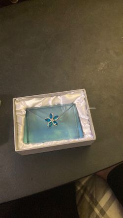 Vintage 2000 Nicole Miller signed crystal collectibles
