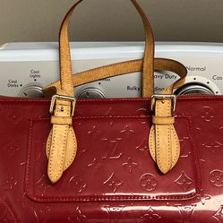 👜 Authentic Louis Vuitton Hand Bag 👜