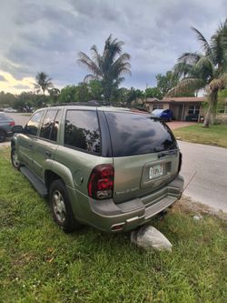 2004 chevy trailblazer is