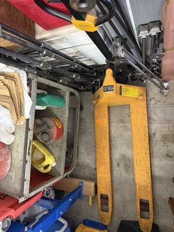 Pallet Jack.