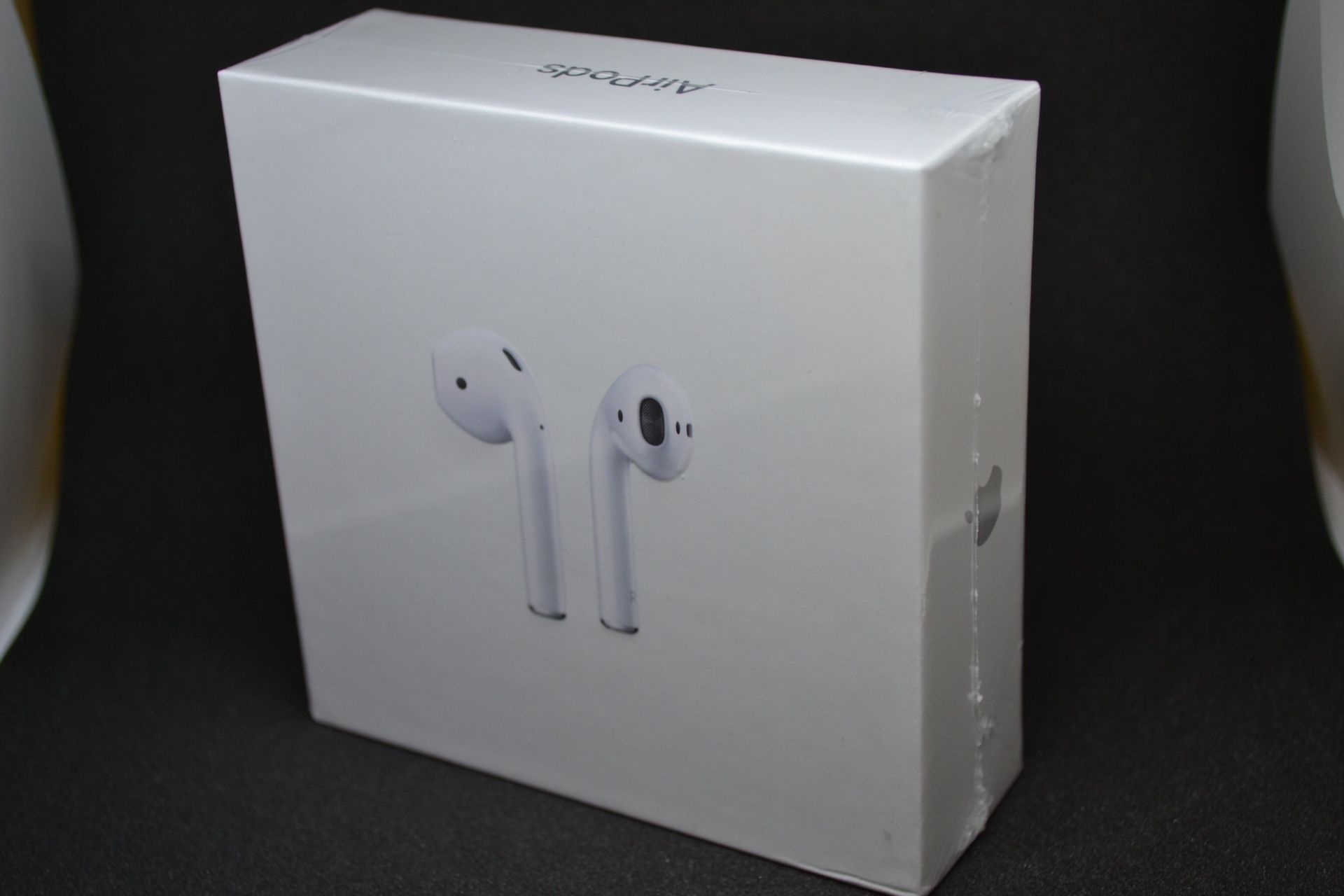 Apple AirPods wireless Bluetooth headphones gen 1
