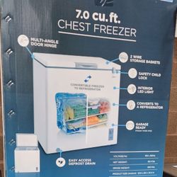 Media 7.0 Cu Ft Chest freezer