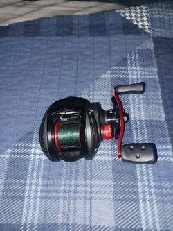 Abu Garcia Black Max Baitcasting Reel