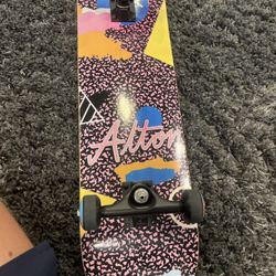 Alton Skateboard 