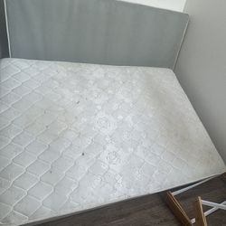 Full Size Bed 