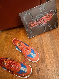 Versace sneakers size 42