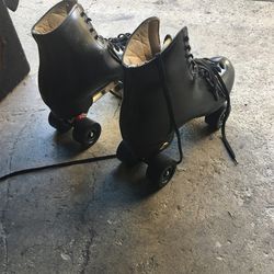 Size 11 Rollorblades.