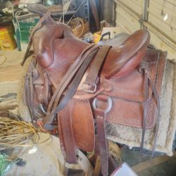 Leather Saddle 