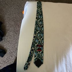 Tie