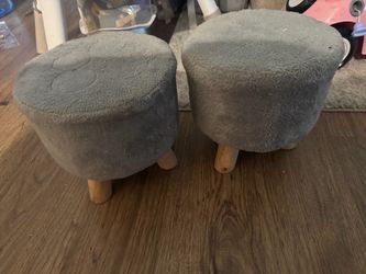 Kid vanity stools