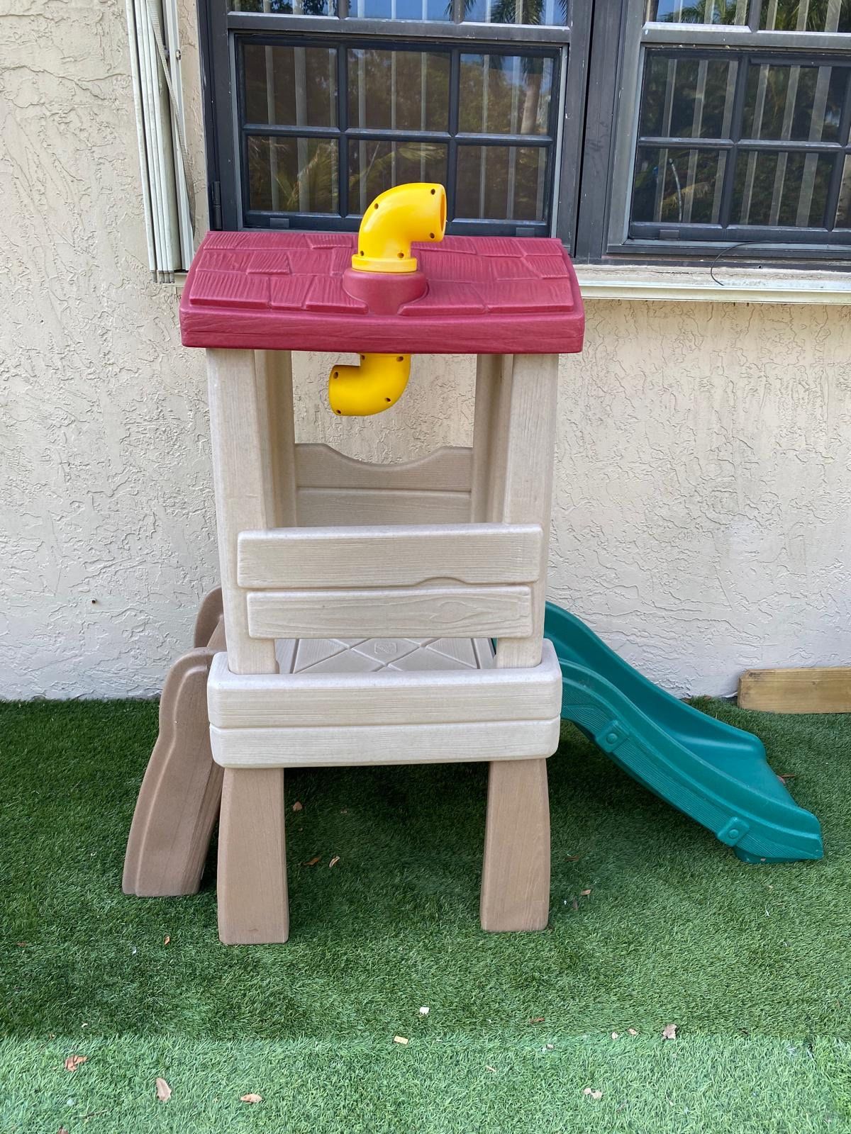 Toddler Lookout Play Treehouse Slide - Delivery Available for a Fee - See My Other Items 😀