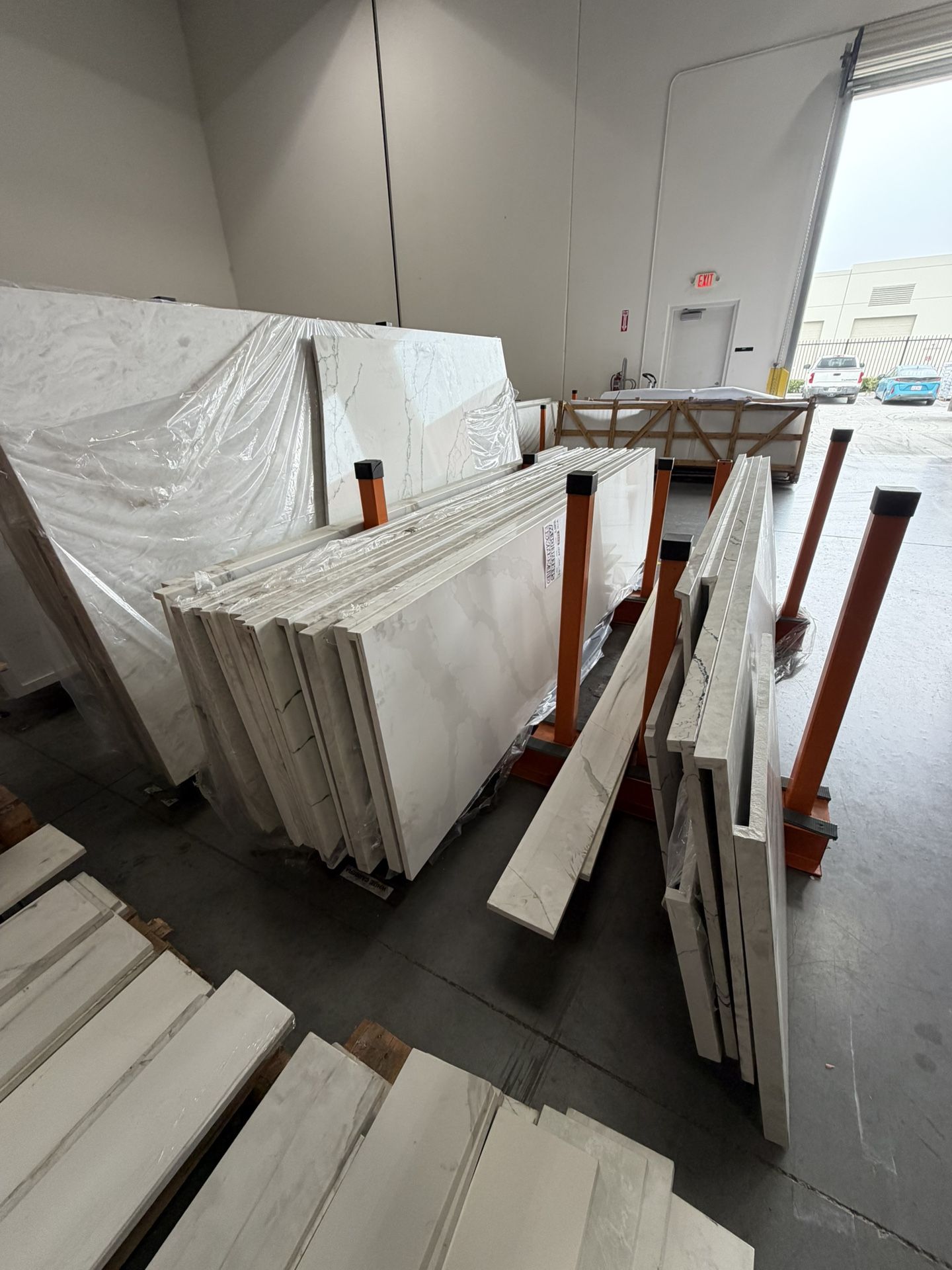 Quartz Countertop 26” x 110” – $200 (Chino)