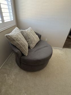 Round Sofa