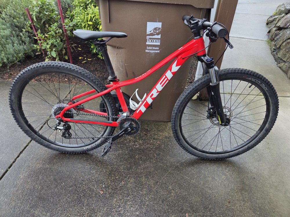 Trek Marlin 5 Mountain Bike