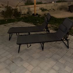 Set of 2 folding chairs for pool,