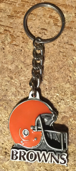VINTAGE 1990 NFL FOOTBALL CLEVELAND BROWNS PEWTER KEYCHAIN