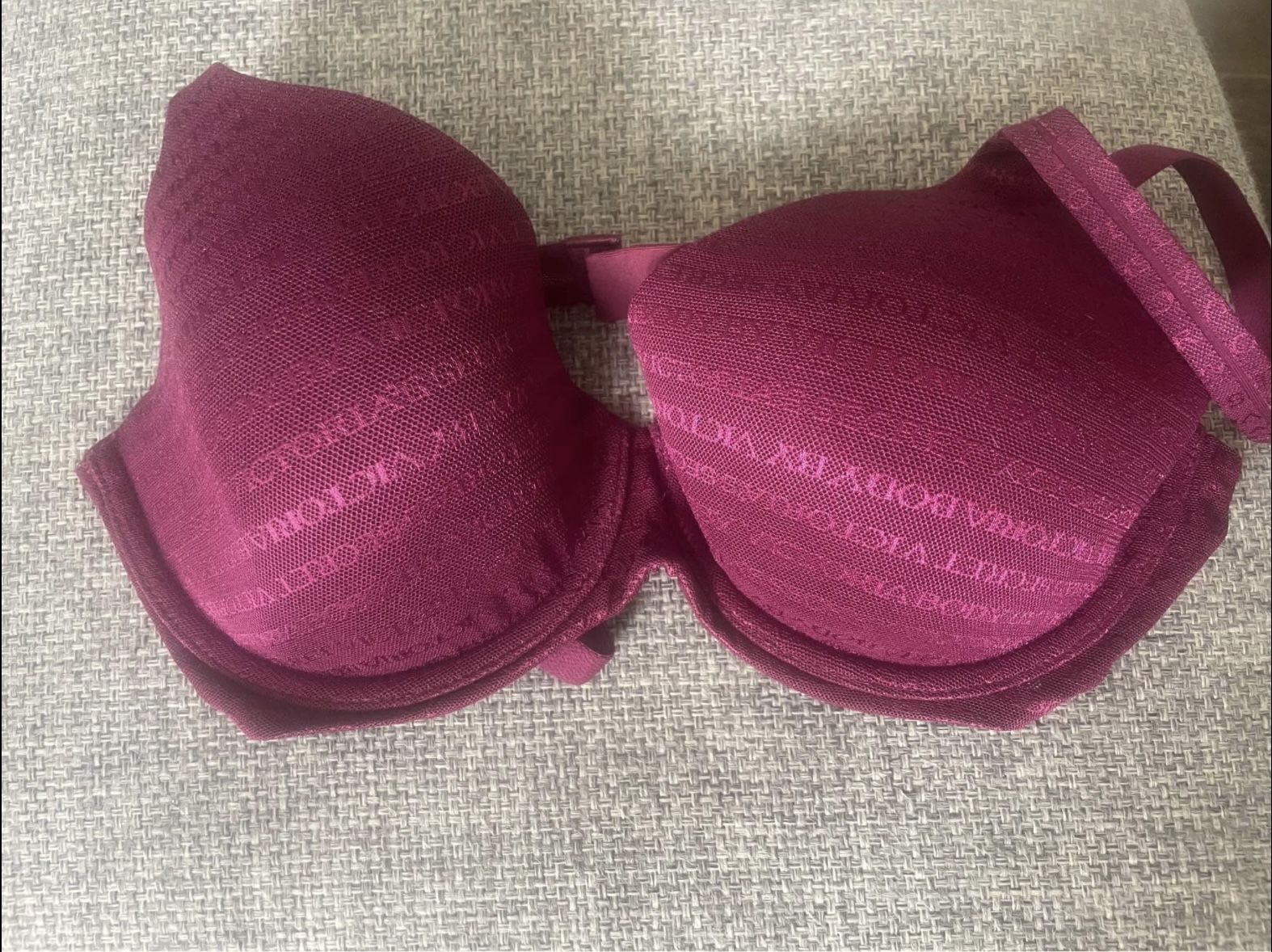 Victoria’s Secret Women’s Bra 