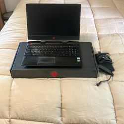 HP Omen 15-dc1054nr 15.6 gaming laptop